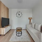 Horizon 152 - Sea View By Grand Apartments